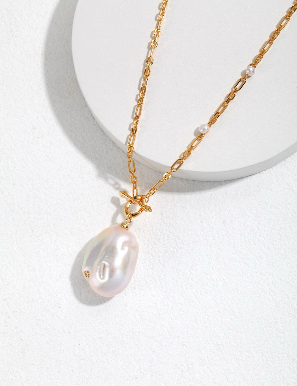 Essential Baroque Pearl Necklace