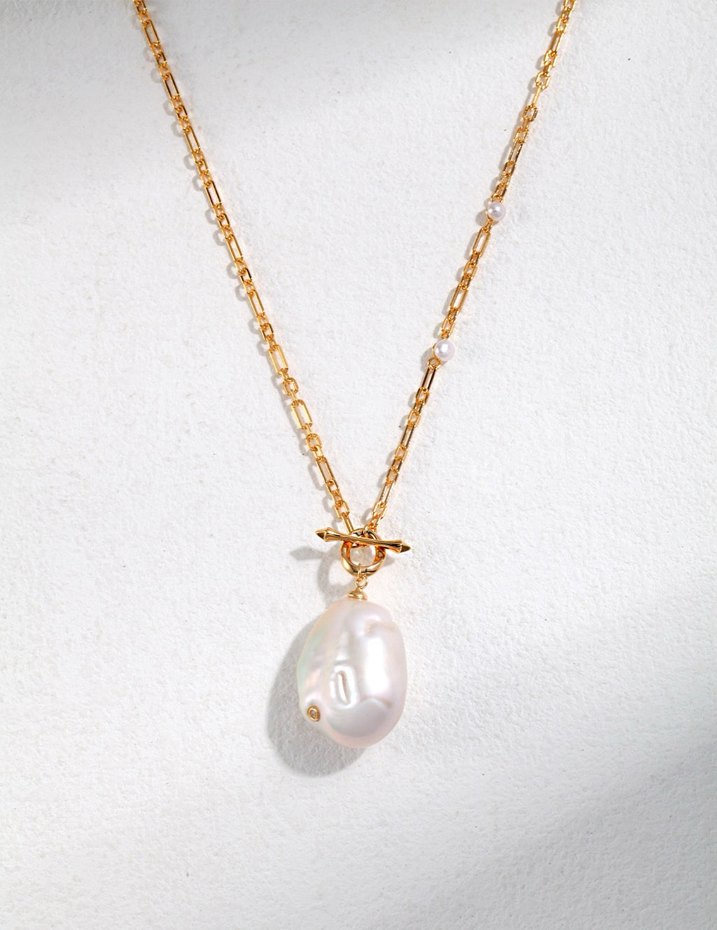Essential Baroque Pearl Necklace