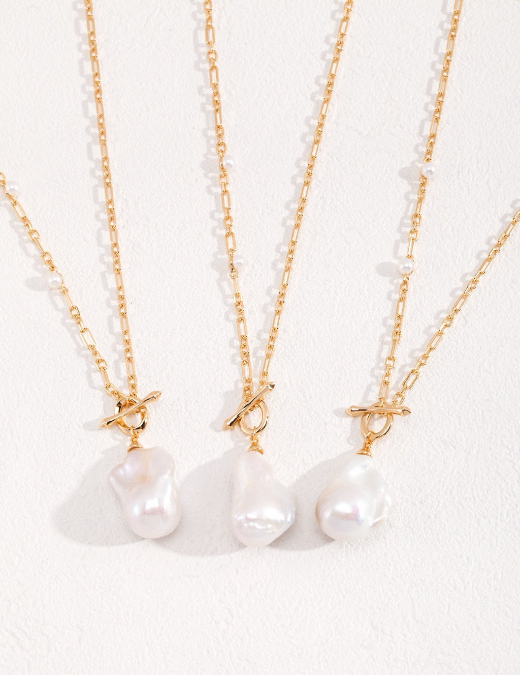 Essential Baroque Pearl Necklace
