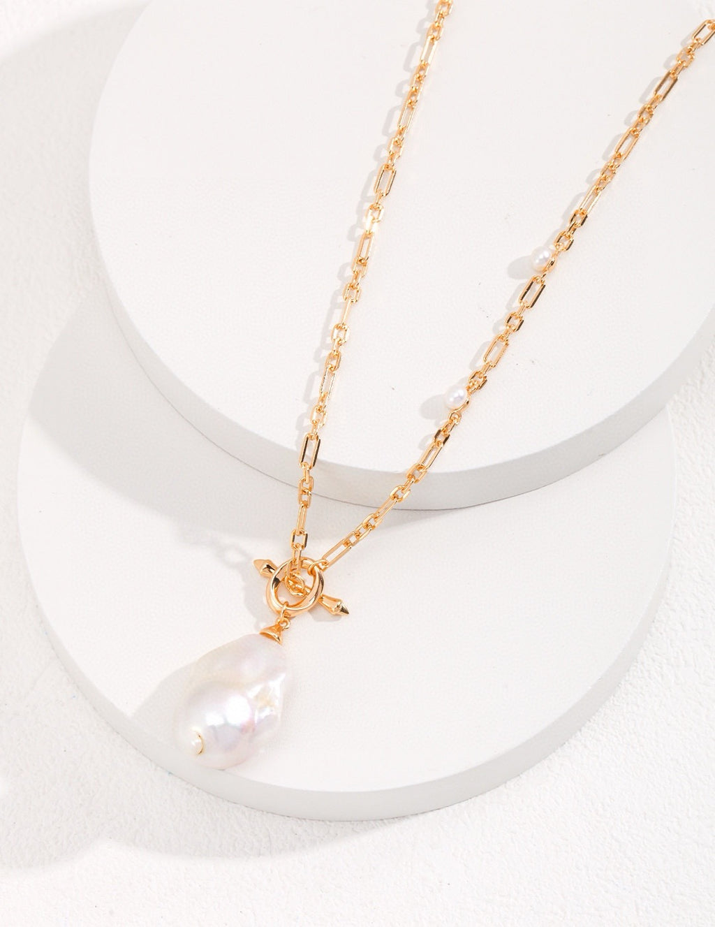 Essential Baroque Pearl Necklace