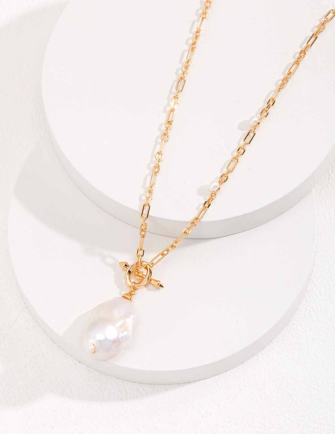 Essential Baroque Pearl Necklace