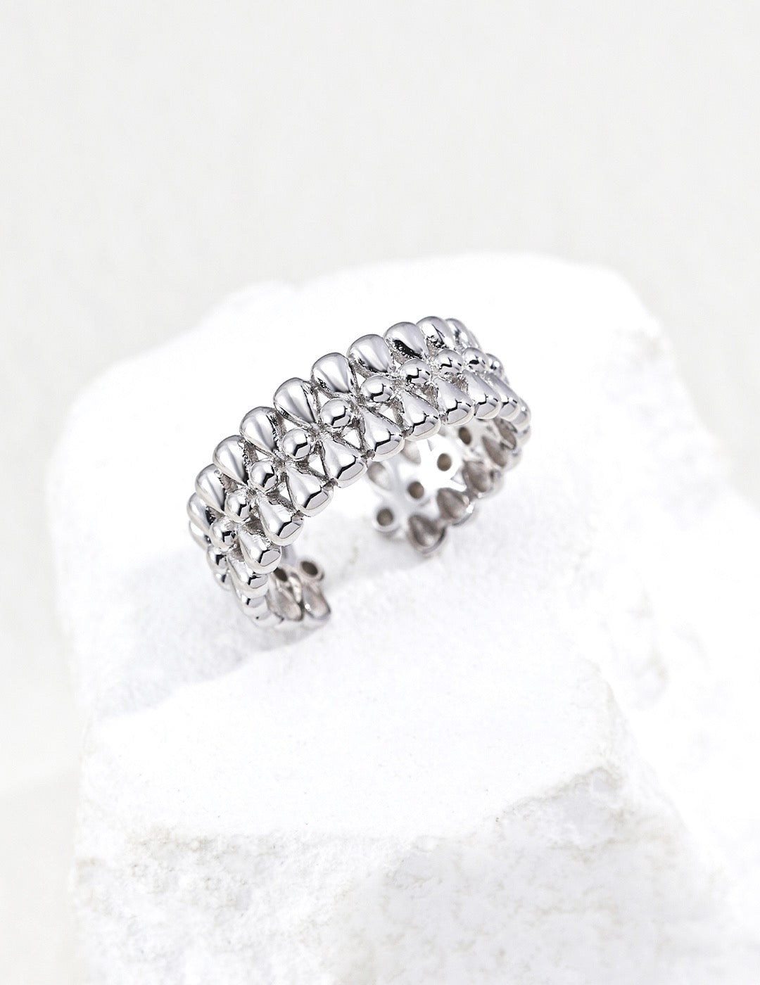 Dew Drop Band Ring