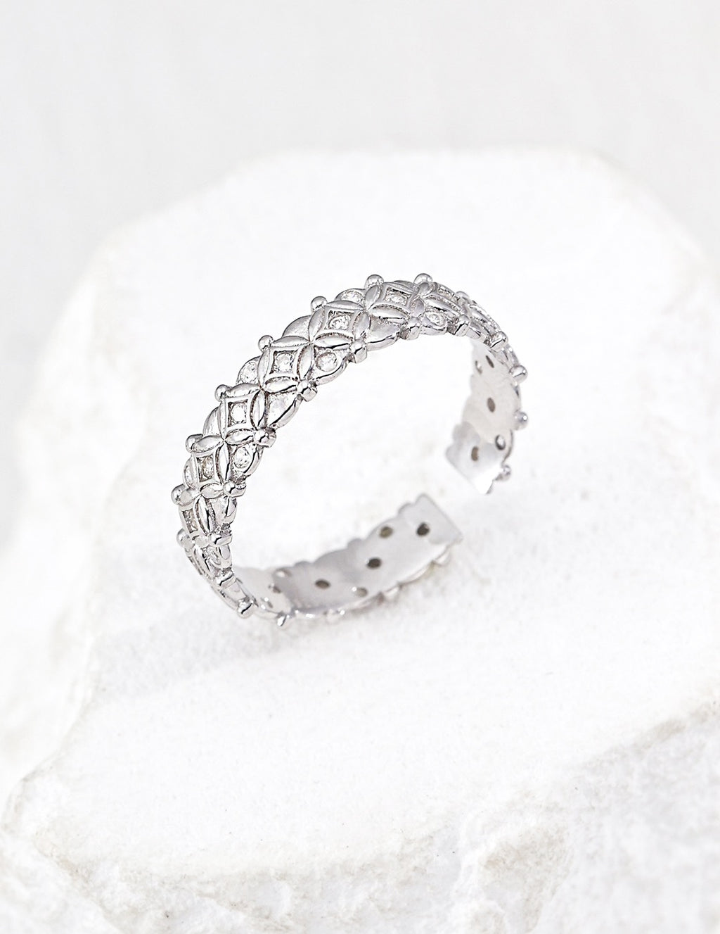 Fleur Lattice Band Ring