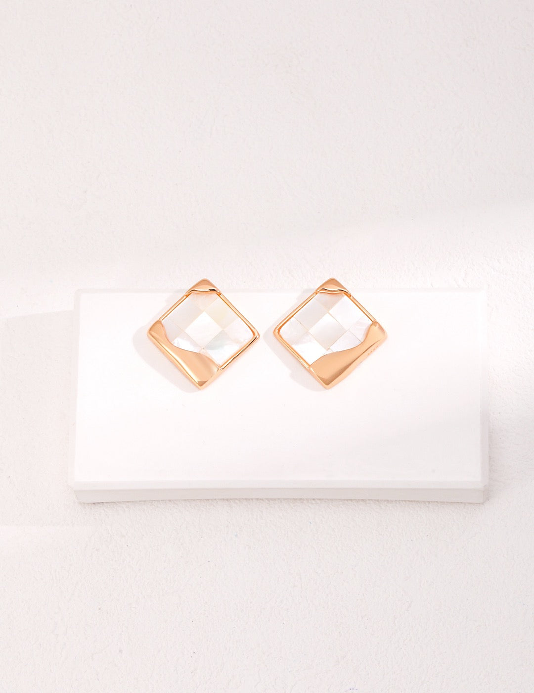 Shell Square Stud Earrings