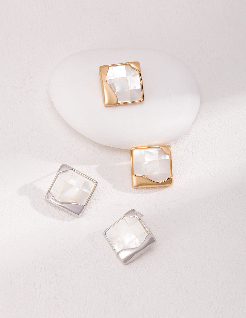 Shell Square Stud Earrings