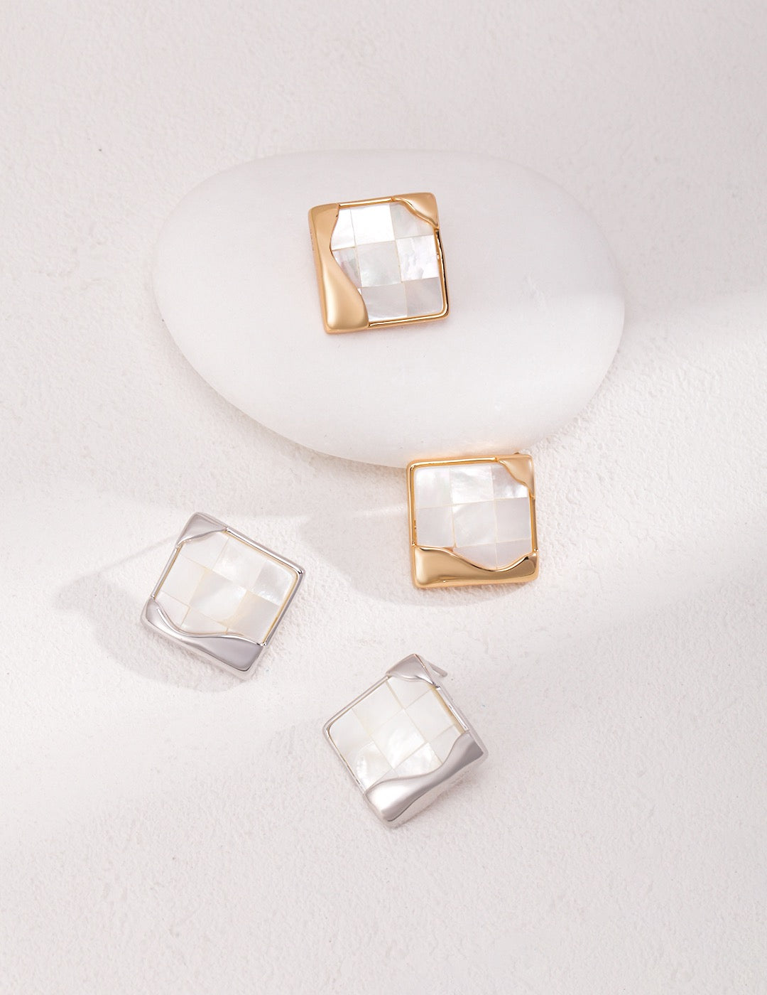 Shell Square Stud Earrings