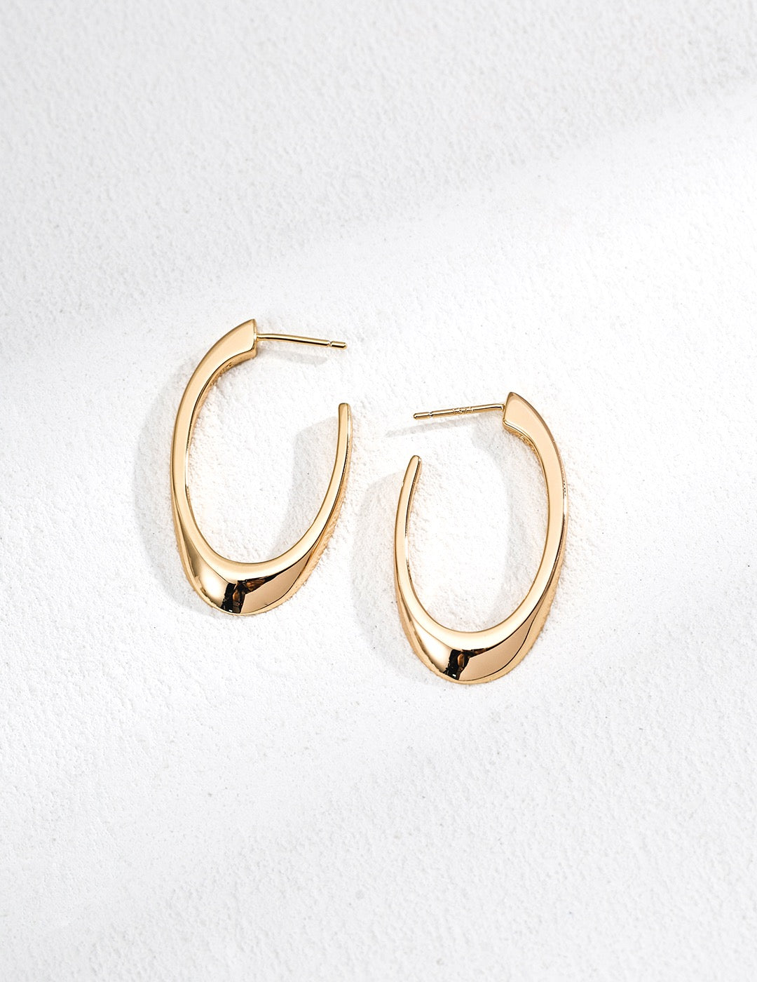 Contour Oval Hoop Earrings