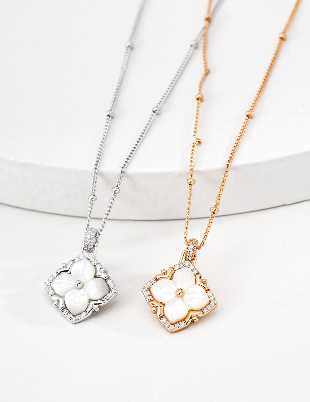 ShelFleur de Lumière Necklace