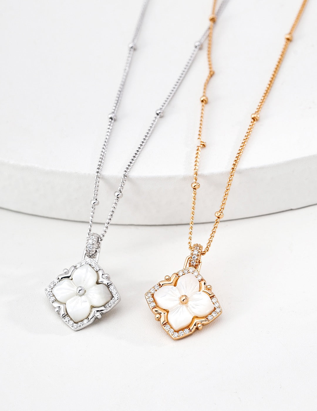 ShelFleur de Lumière Necklace