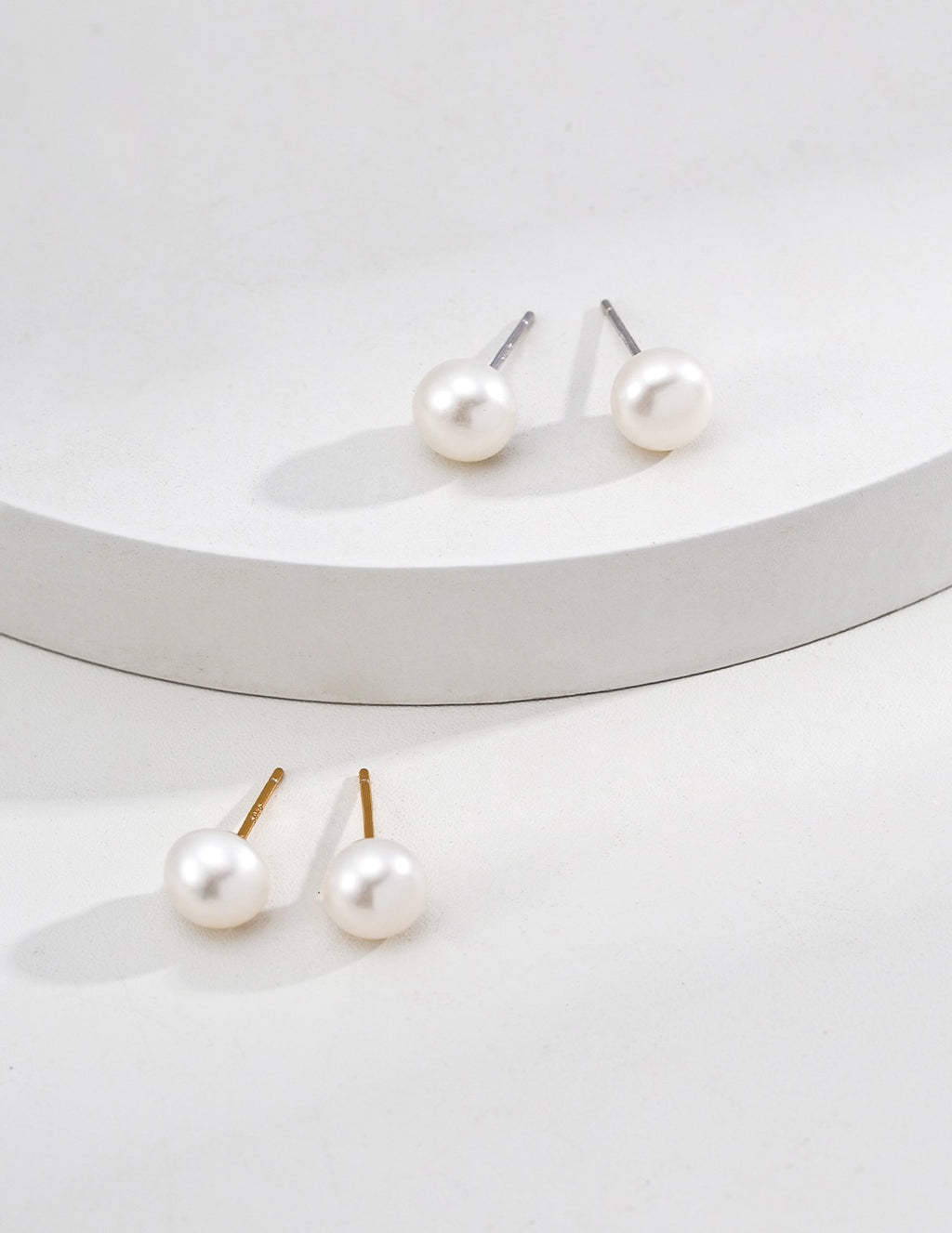 Lumière Freshwater Pearl Stud Earrings