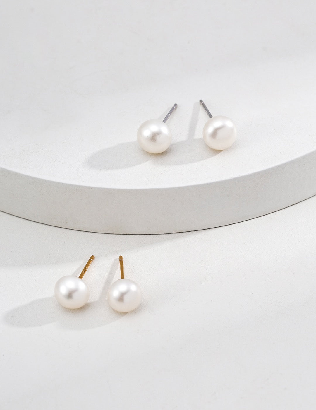 Lumière Freshwater Pearl Stud Earrings
