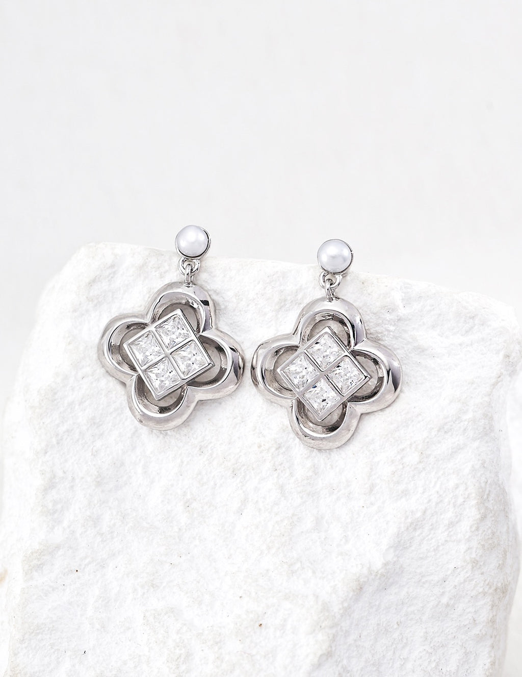 Pearl & Quatrefoil Clover Drop Earrings