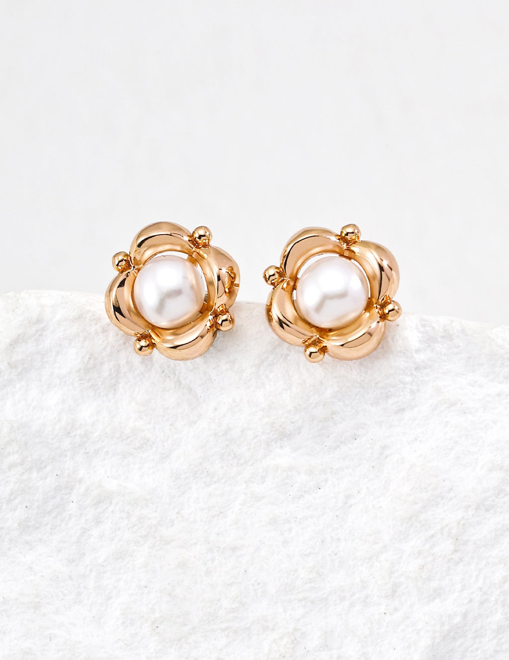 Floral Swirl Pearl Stud Earrings