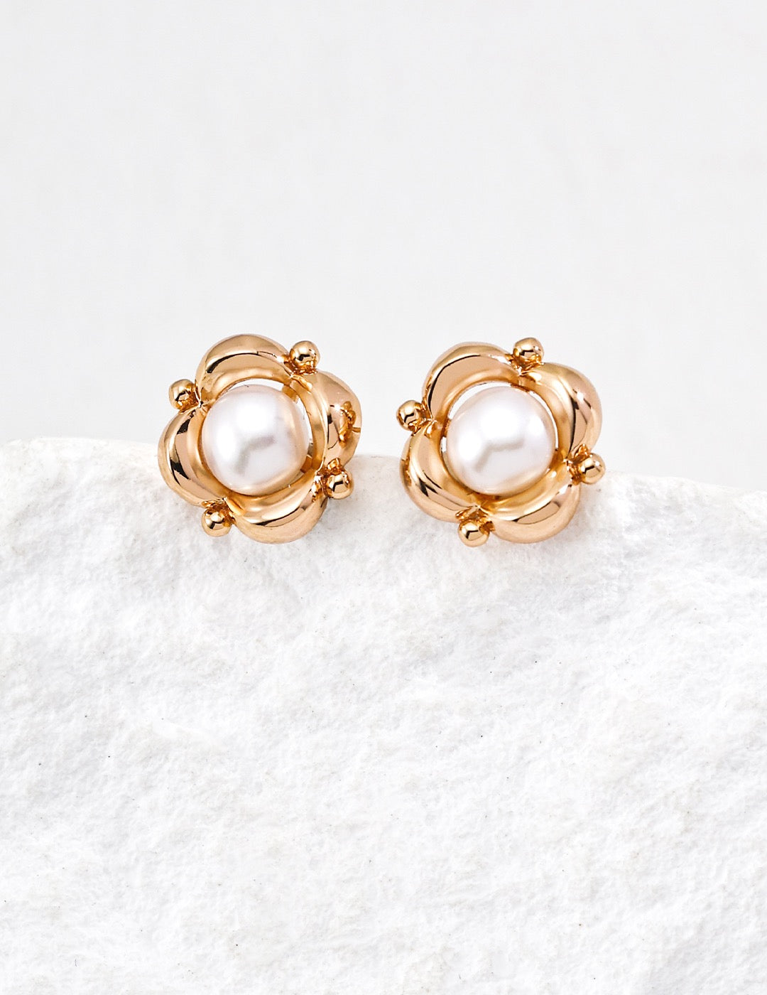 Floral Swirl Pearl Stud Earrings