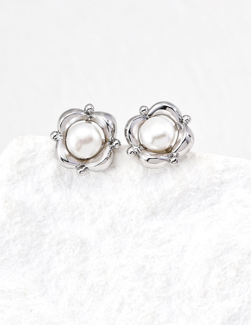 Floral Swirl Pearl Stud Earrings