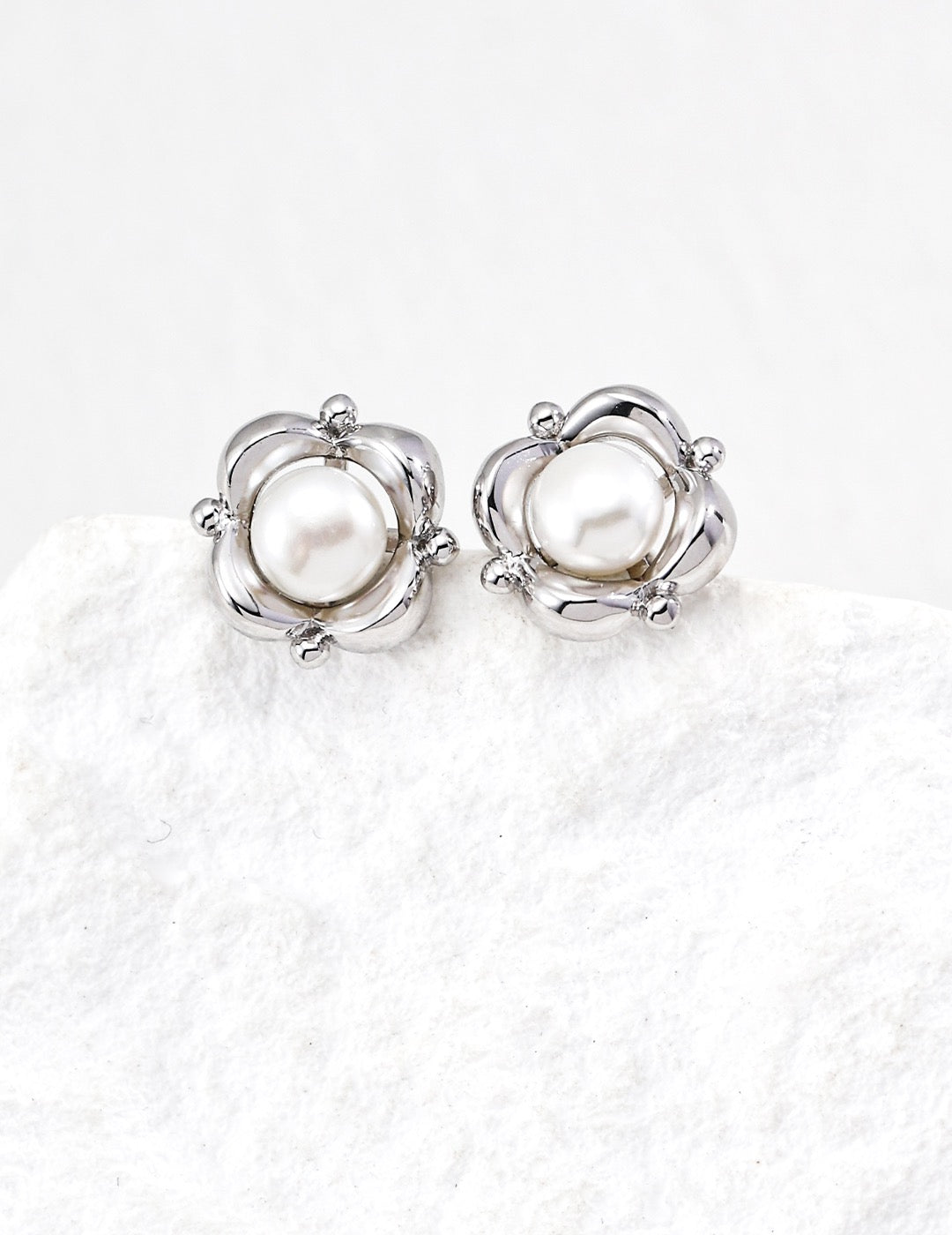 Floral Swirl Pearl Stud Earrings