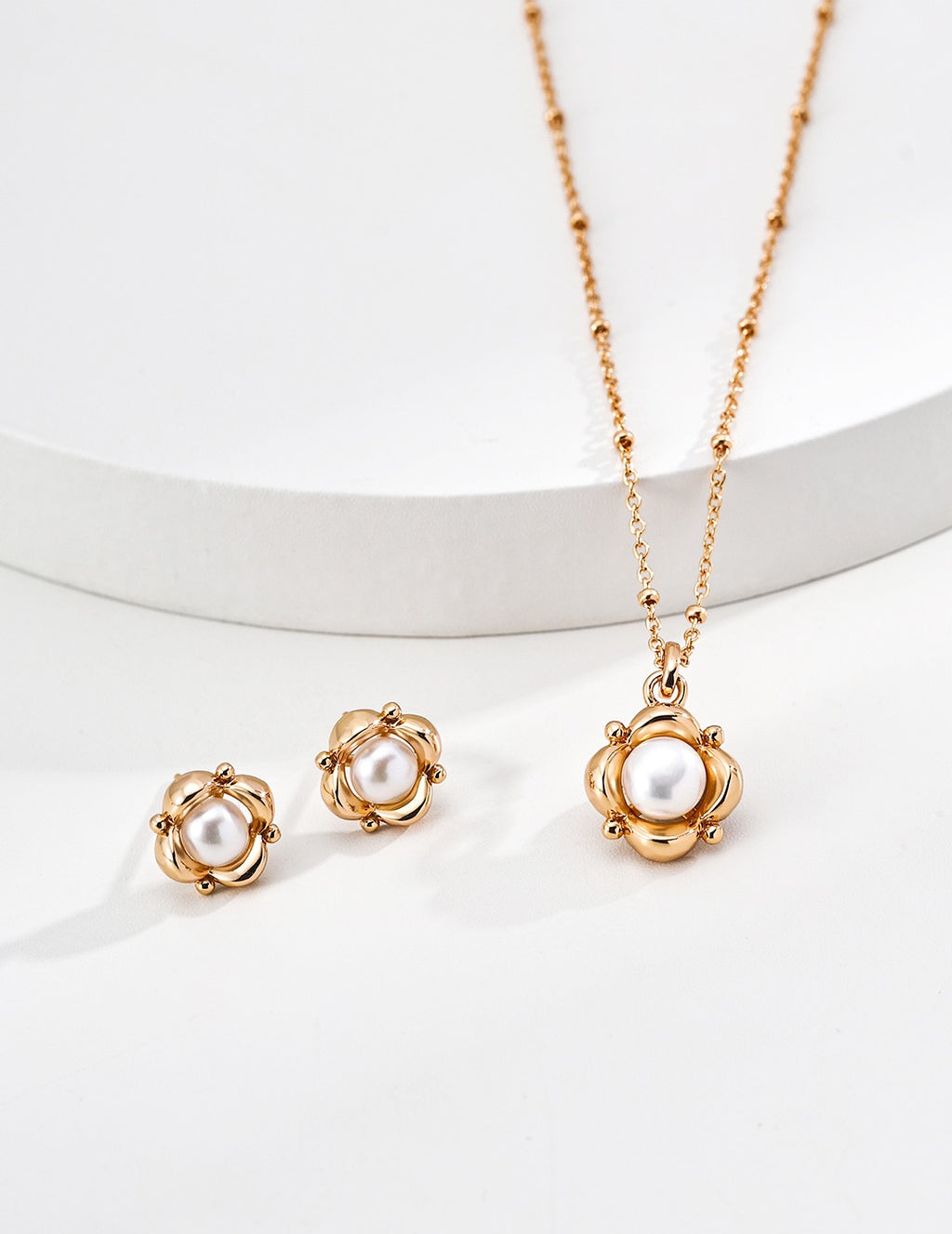 Floral Swirl Pearl Stud Earrings