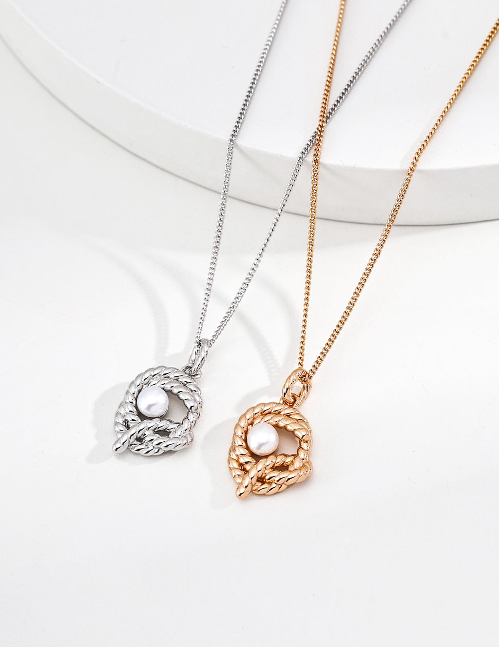 Rope Heart Nacre Pearl Pendant Necklace