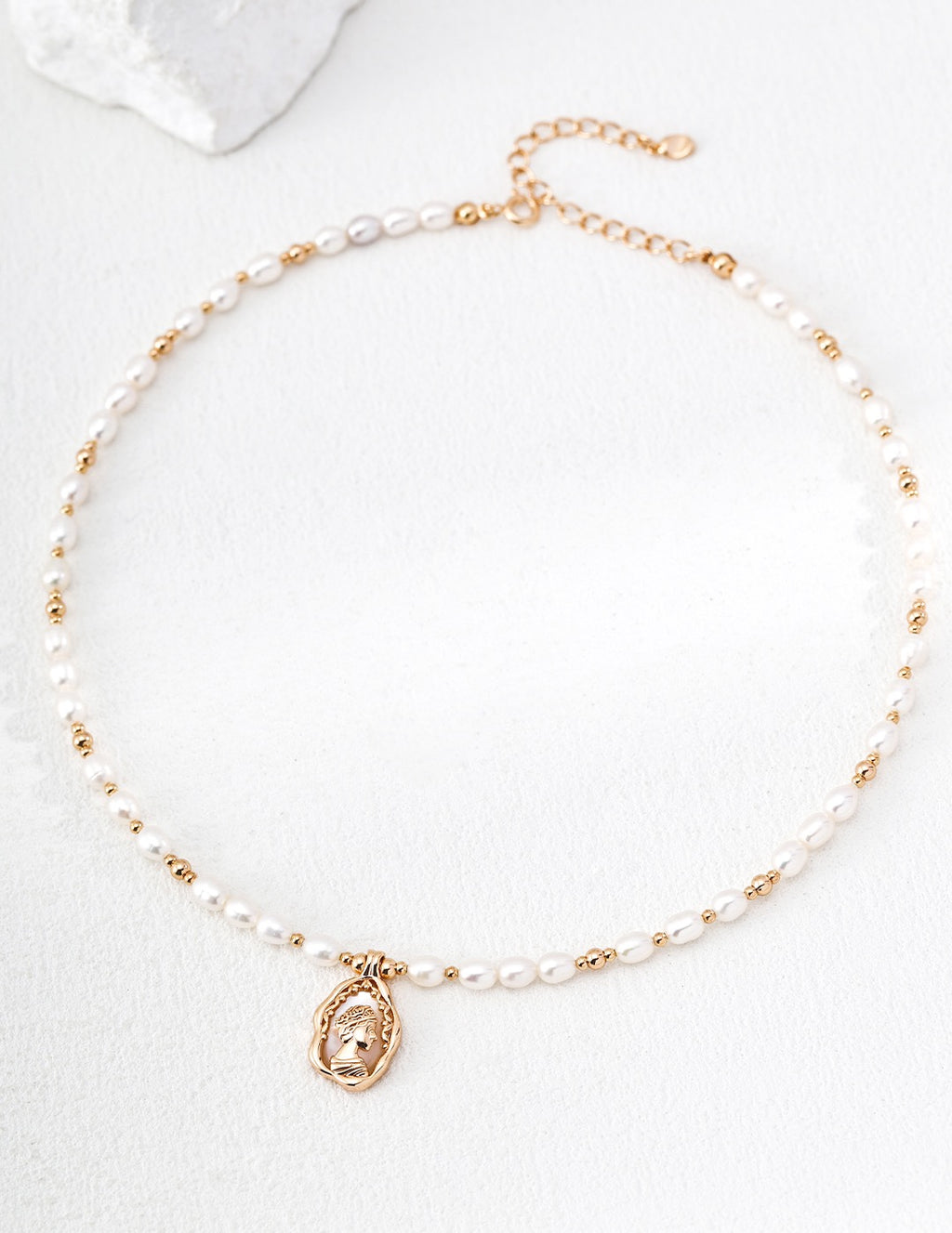 Goddess Cameo Pearl & Gold Bead Necklace