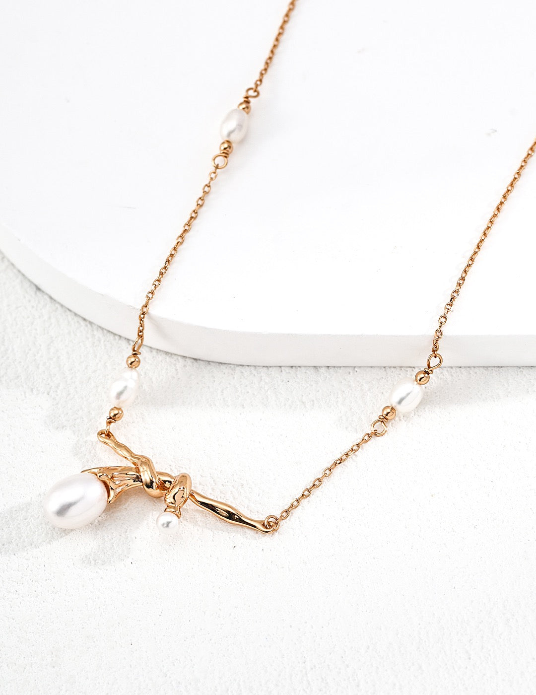 Tulip & Pearl Branch Necklace
