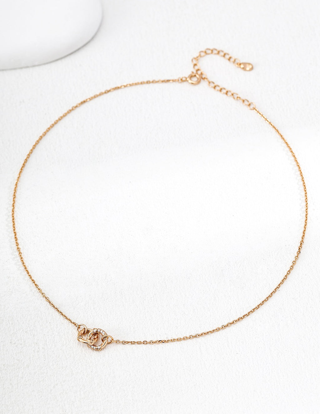Entrelacé Necklace