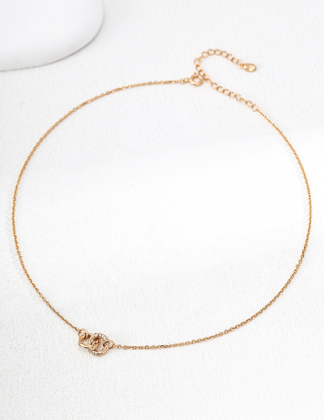 Entrelacé Necklace