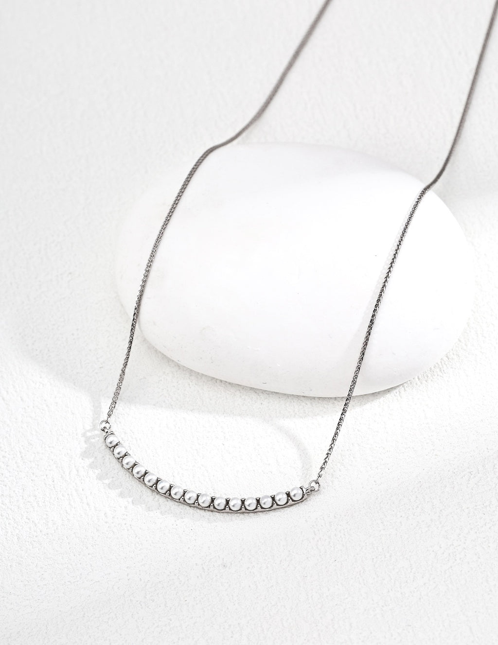 Pearl Smile Bar Wheat Chain Necklace