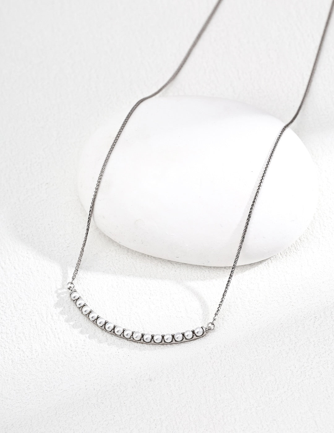 Pearl Smile Bar Wheat Chain Necklace