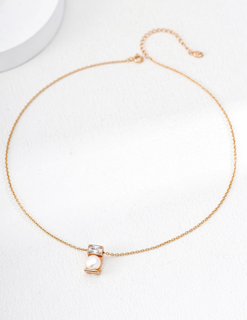 Lumière Pearl & Crystal Bar Necklace