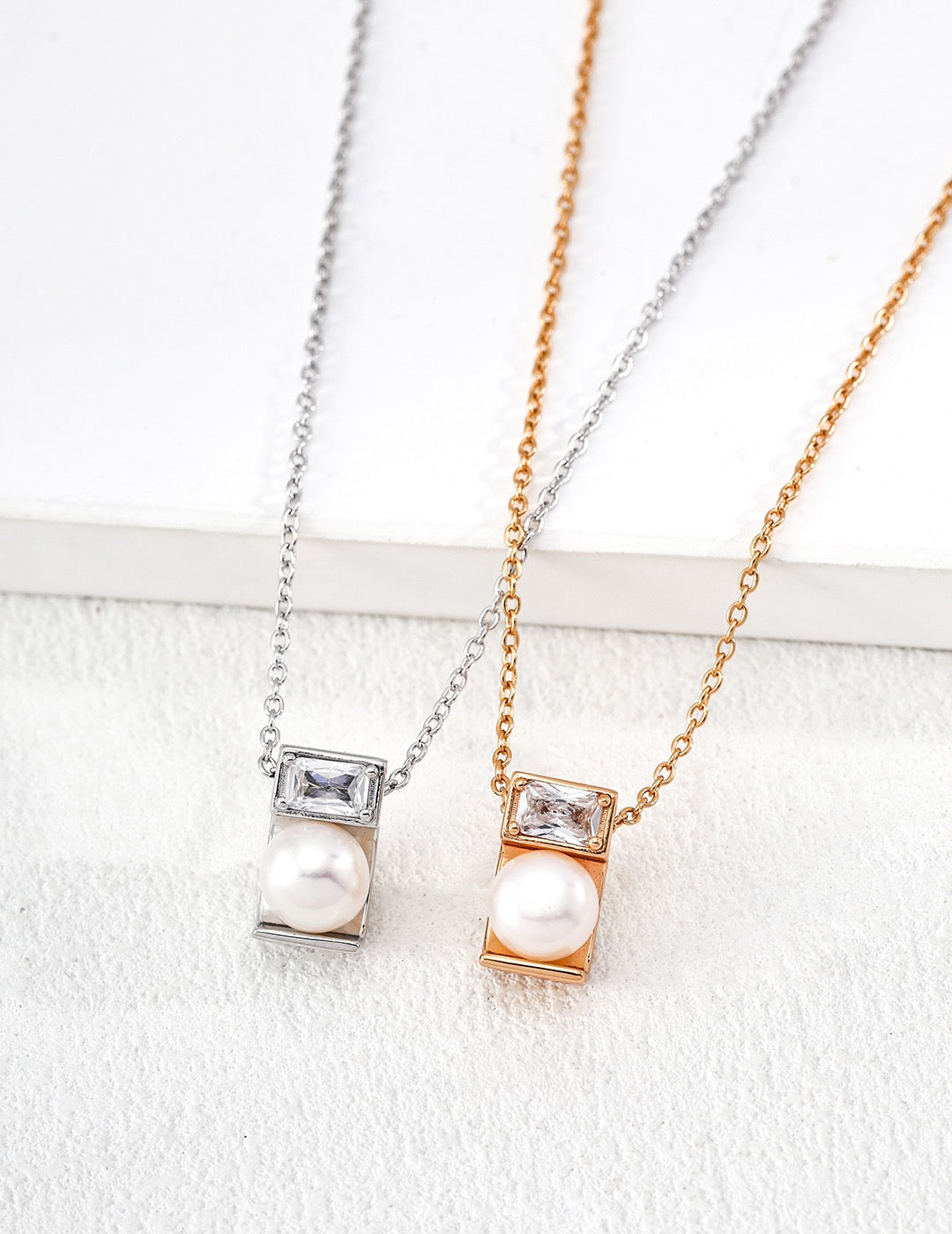 Lumière Pearl & Crystal Bar Necklace
