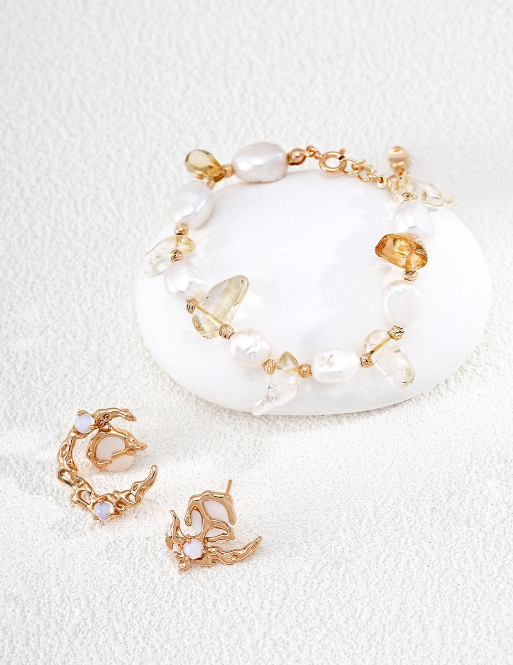Soleil Baroque Pearl & Citrine Bracelet