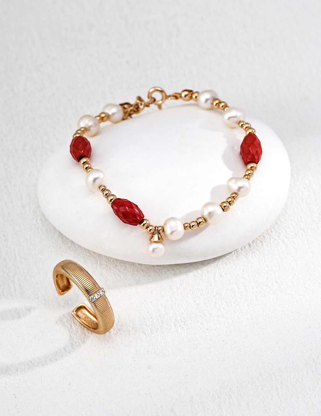Cinnabar & Pearl Bracelet