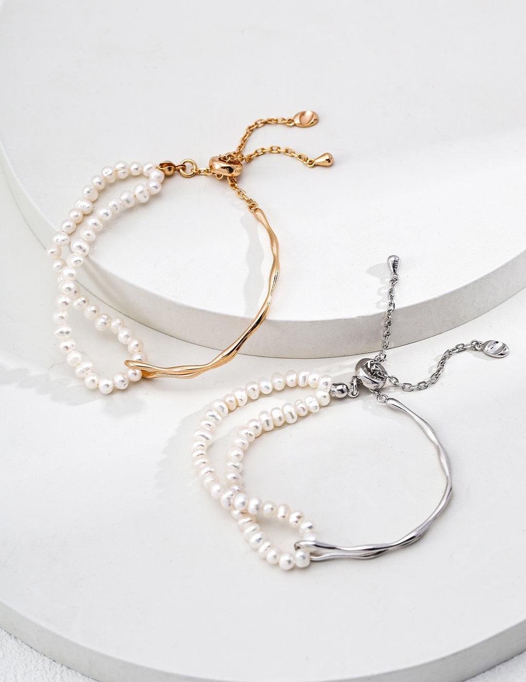 Ondine Pearl & Sculpted Bar Bracelet
