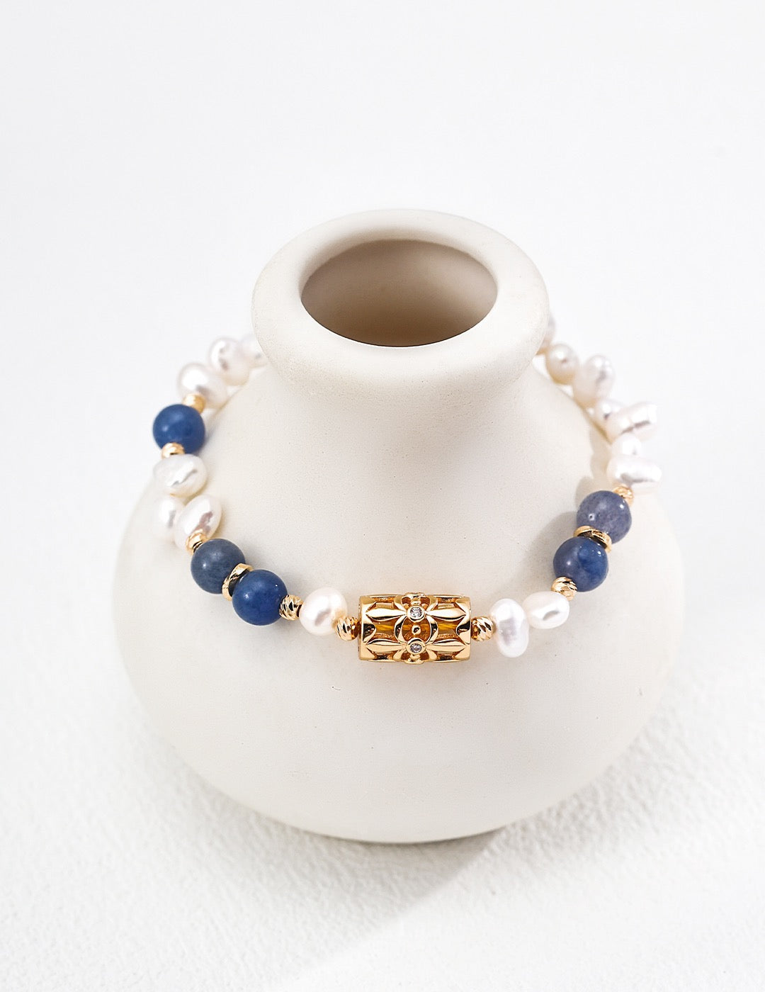 Blue Aventurine & Pearl Lanterne Bracelet