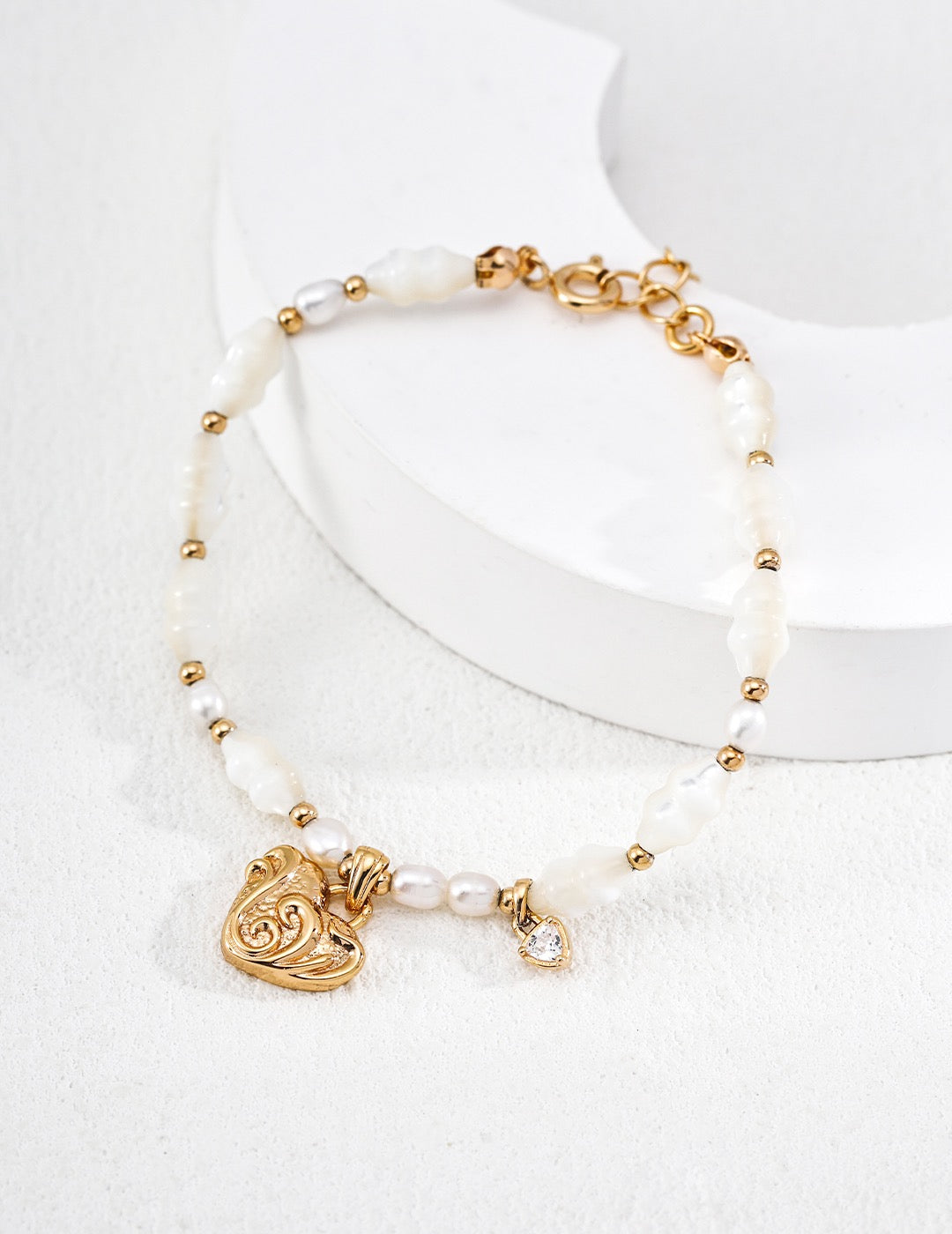 Shell & Pearl Coeur Baroque Charm Bracelet