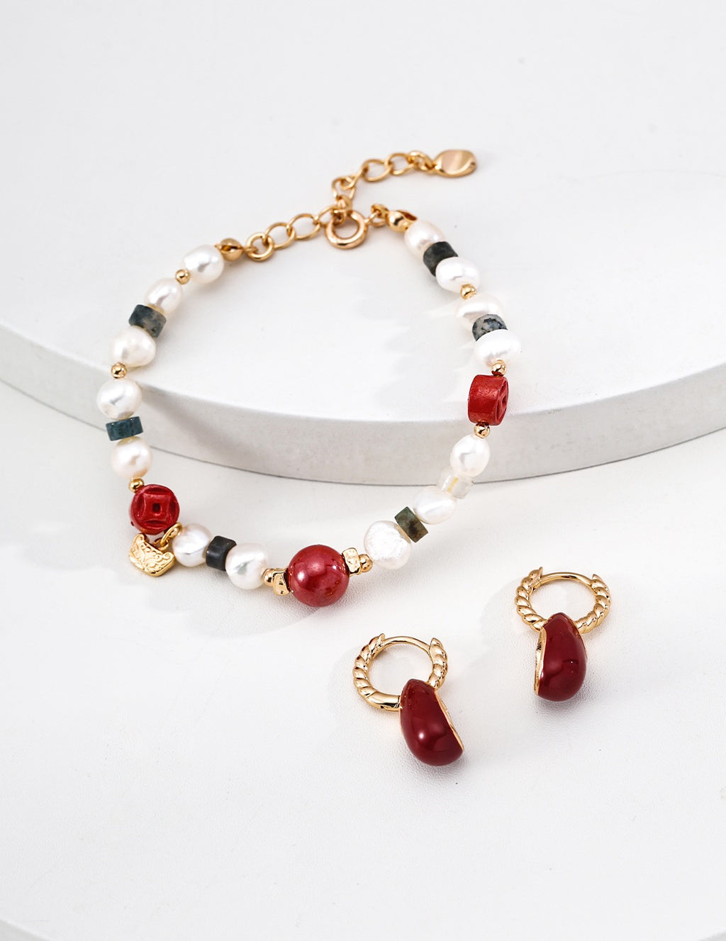 Cinnabar & Moss Agate Laque Rouge Bracelet