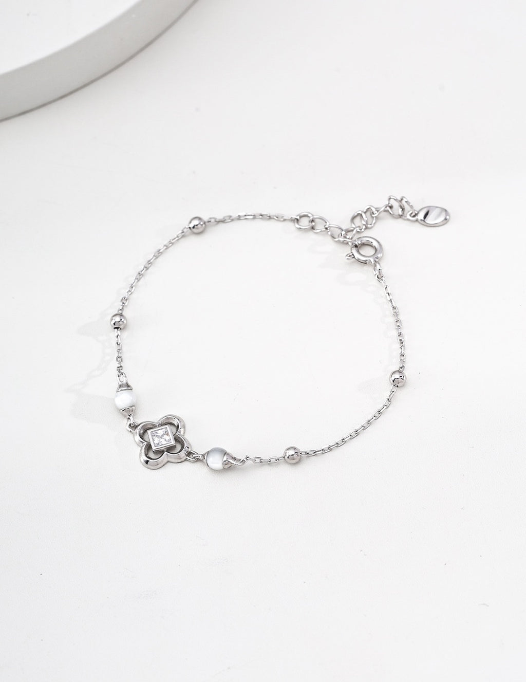 White Shell & CZ Quatrefoil Station Chain Bracelet