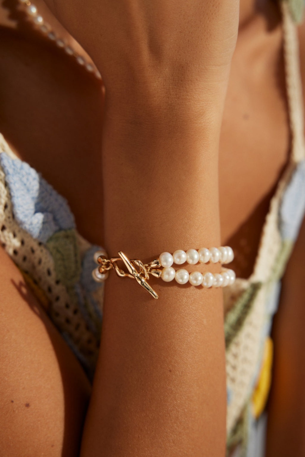 Double Pearl Strand Toggle Classique Bracelet