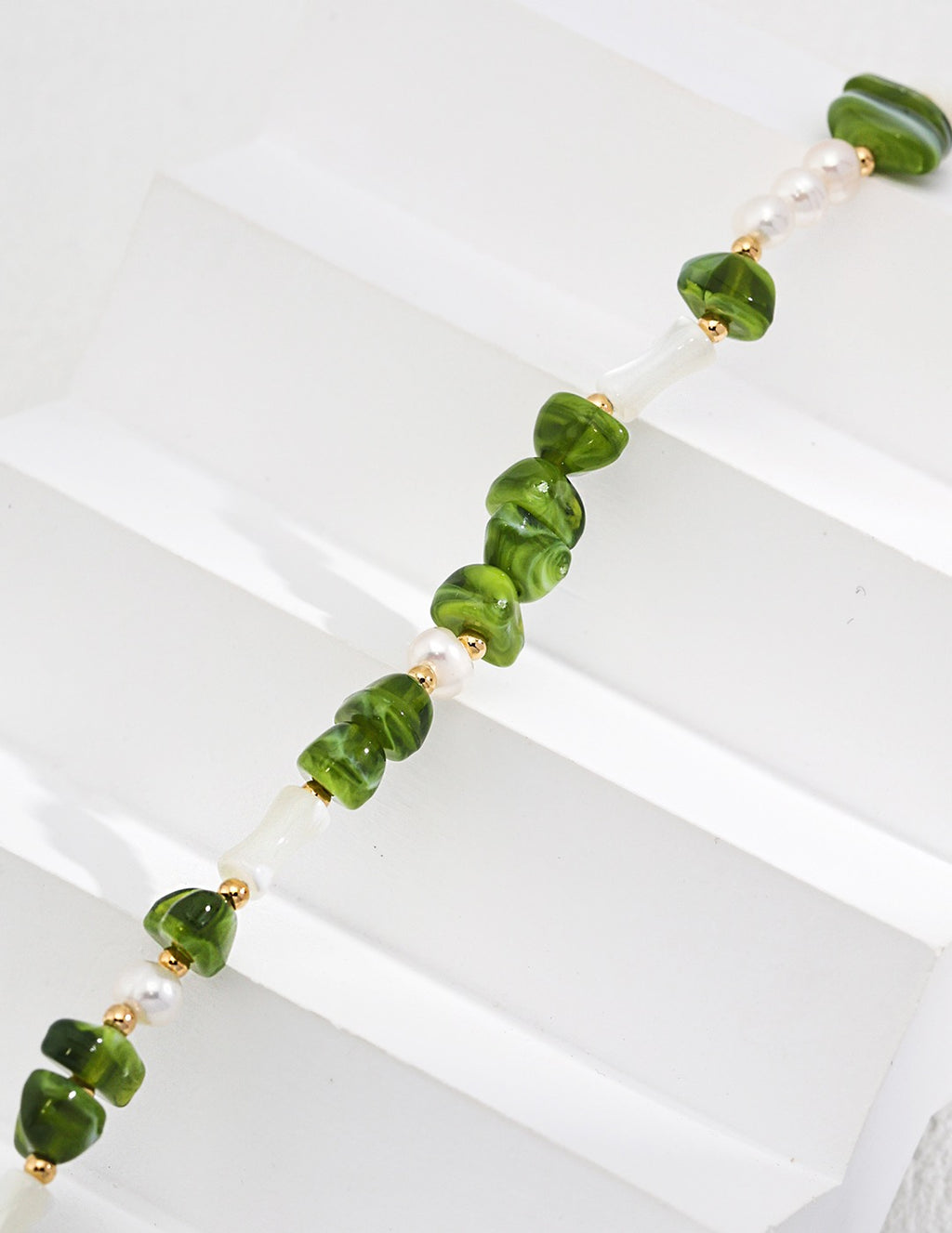 Green Resin & Pearl Forêt Émeraude Bracelet