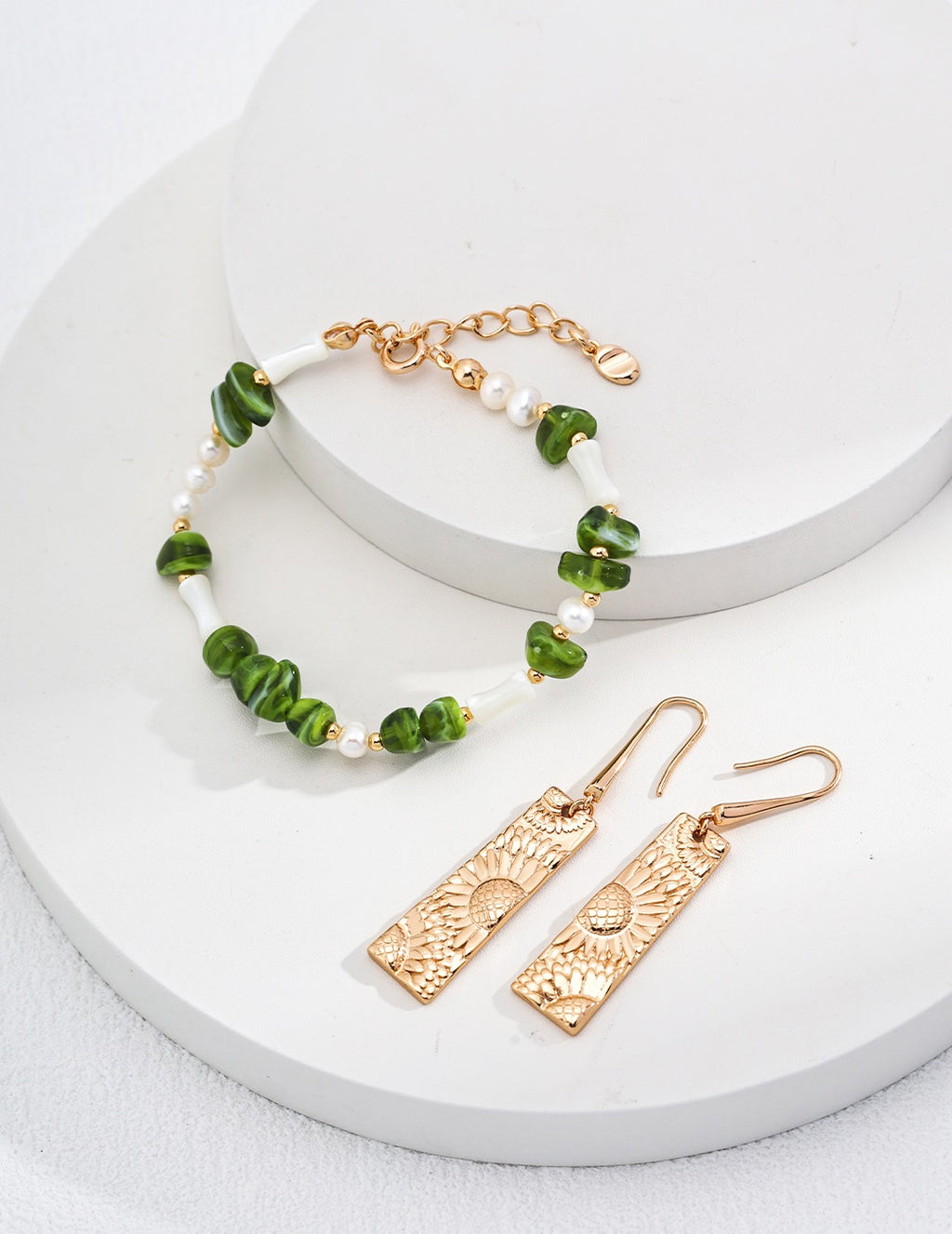 Green Resin & Pearl Forêt Émeraude Bracelet