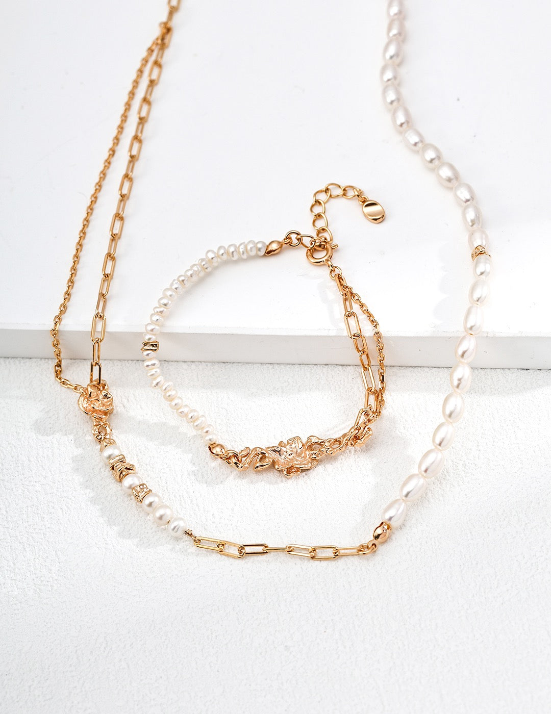 Pearl & Paperclip Rose Papillon Bracelet