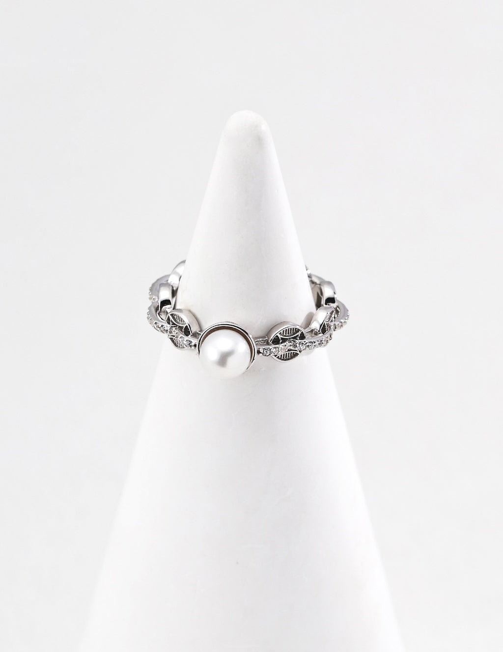 Petal & Pearl Adjustable Ring