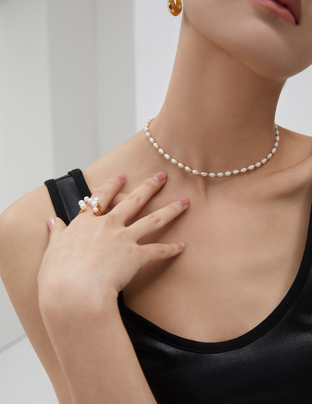 Triple-Strand Pearl Cluster Ring