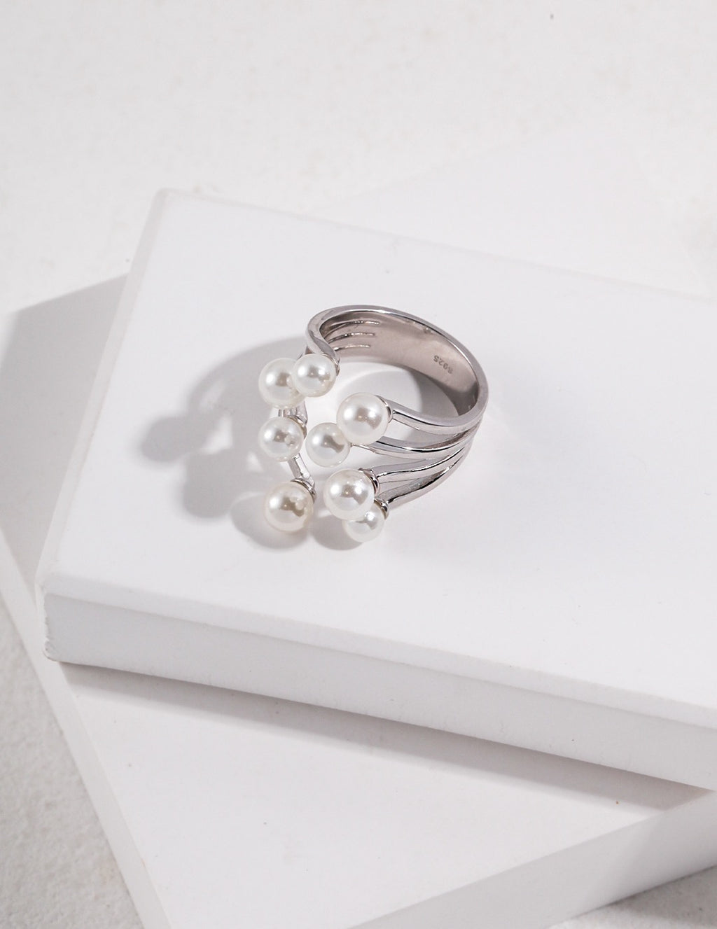Triple-Strand Pearl Cluster Ring