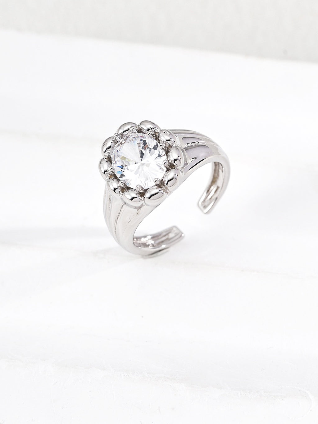 Flora Solitaire Ring