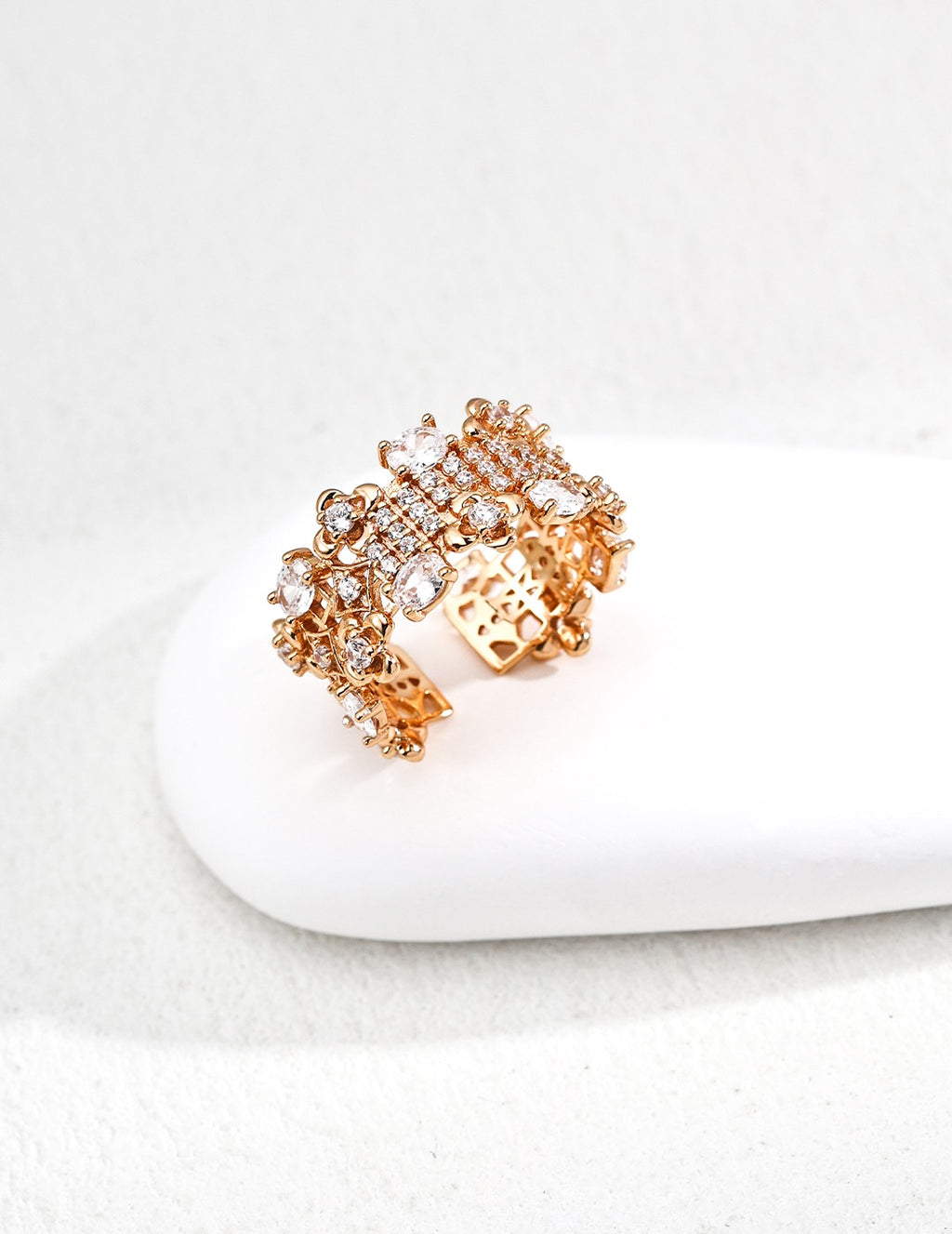 Lumière Lace Ring