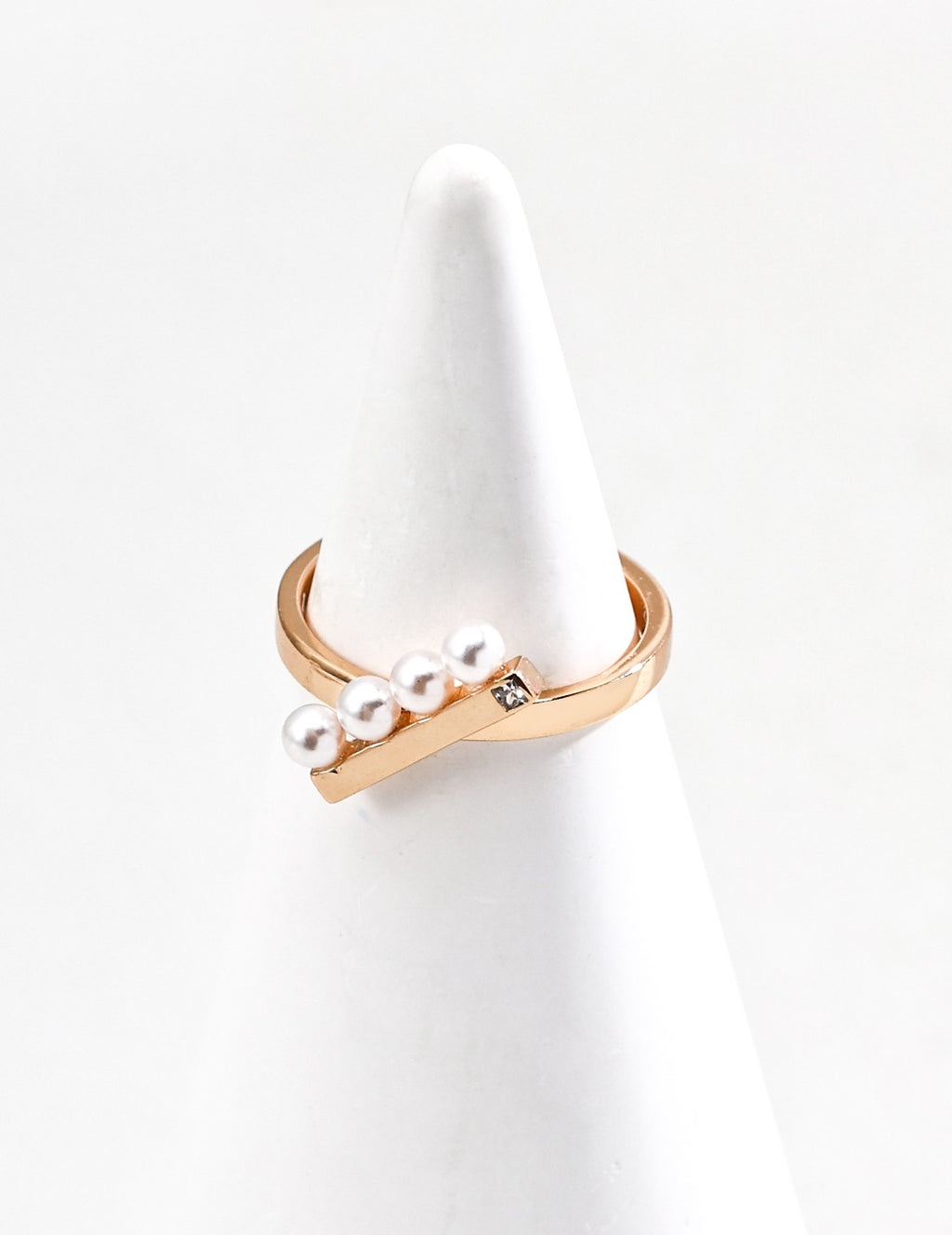 Barre Pearl Ring