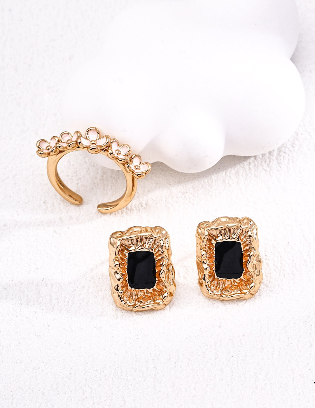 Blossom Band Ring