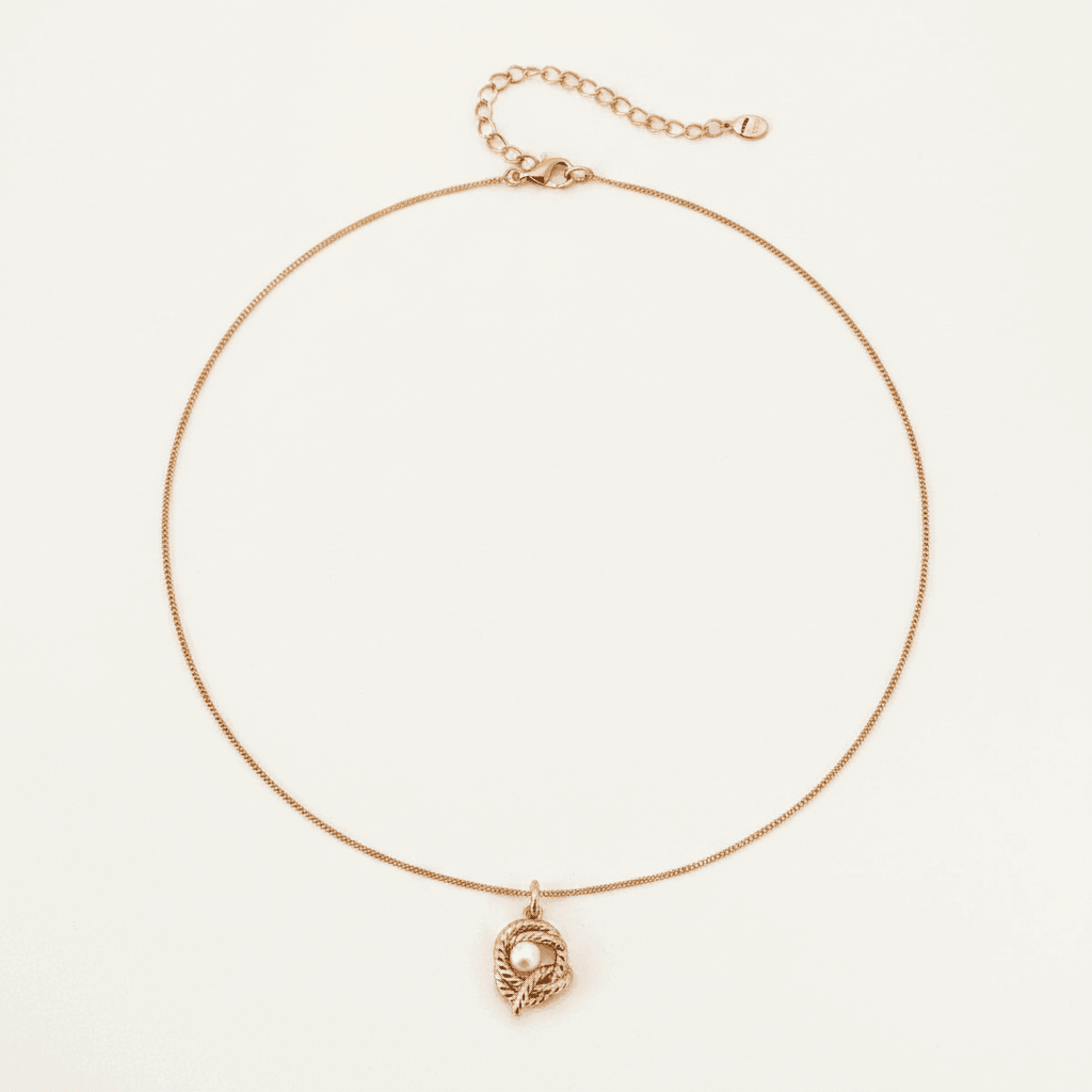 Rope Heart Nacre Pearl Pendant Necklace