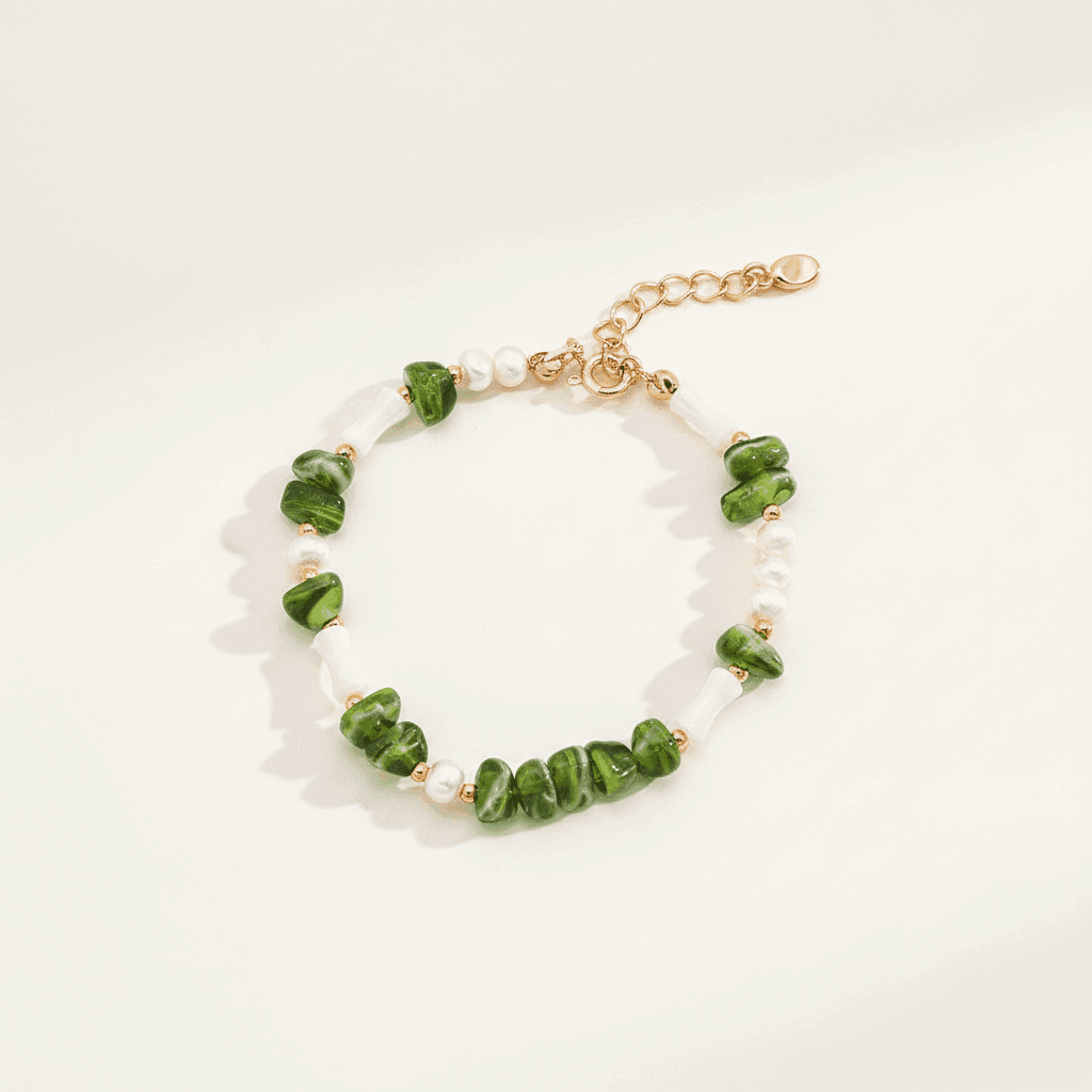 Green Resin & Pearl Forêt Émeraude Bracelet